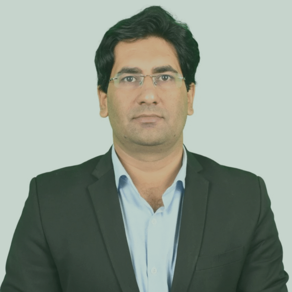 Punjab is choking and the government is spraying water. 💧😷