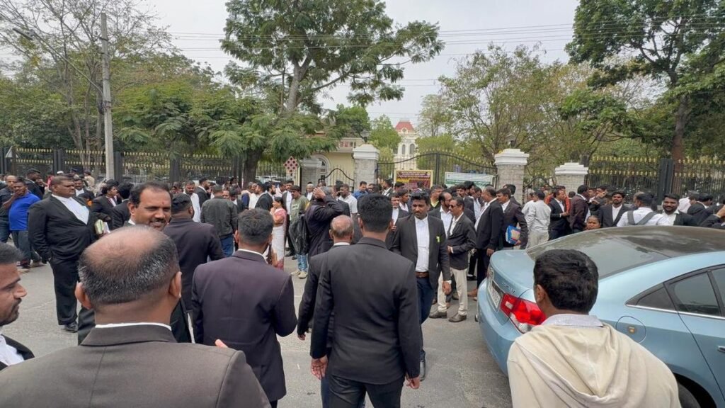 Mysuru court proceedings were briefly suspended